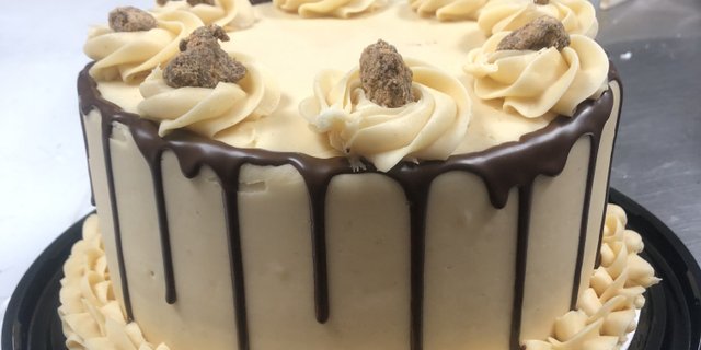 Peanut Butter Cup Cake