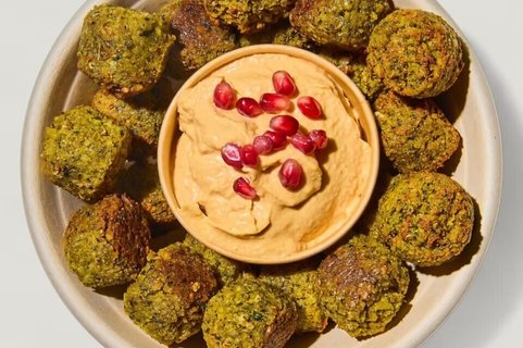30 Falafel + Hummus