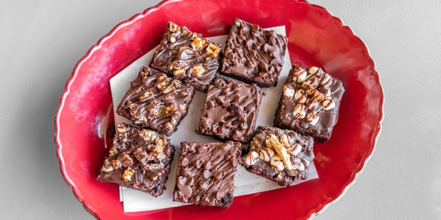 Snicker Brownies Tray