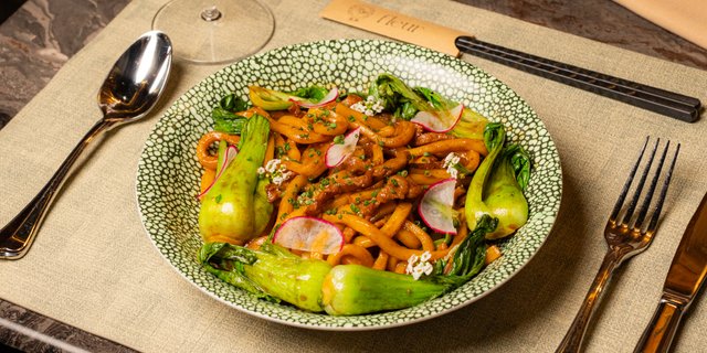 Shanghai Fried Udon With Shredded Beef