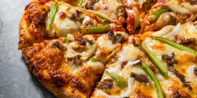 Steak & Cheese Pizza