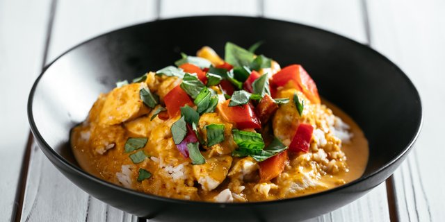 Thai Chicken Rice Bowl