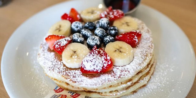 Walnut Buttermilk Pancakes