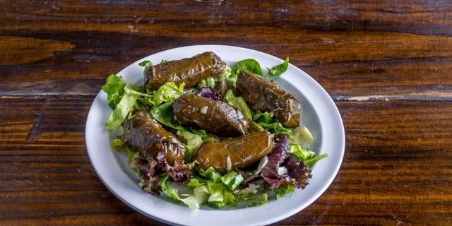 Stuffed Grape Leaves (5 pieces)
