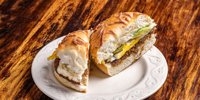 Gus's Famous Sandwich