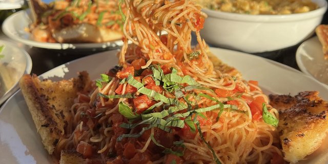 Marinara Sauce Pasta Tray