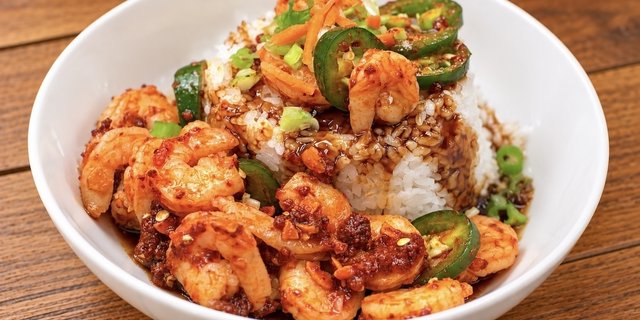 Spicy Shrimp Garlic Signature Bowl