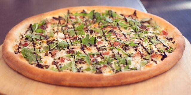 Ms. Piggy's Figgy Pizza