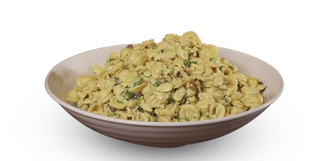 Bombay Curry Chicken Pasta Salad