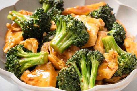 Chicken w/ Broccoli