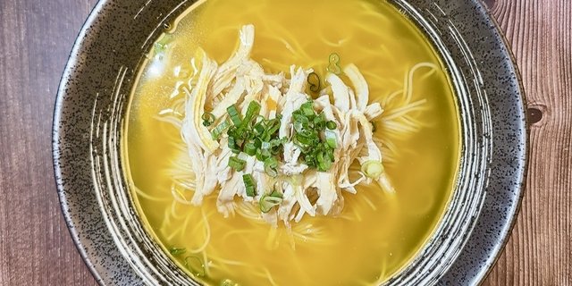 Golden Soup Chicken Noodles