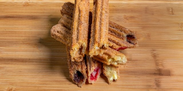 Caramel-Filled Churros Tray