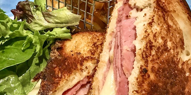 Croque-Monsieur Sandwich