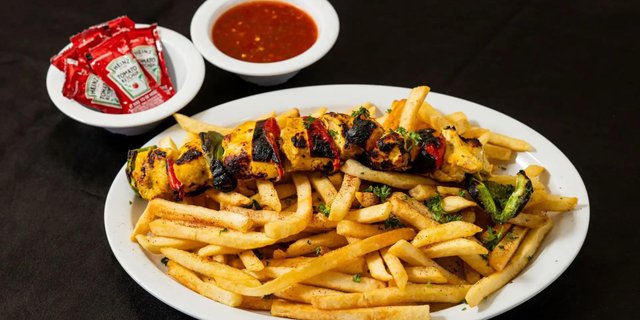 Shish Tawook Fries