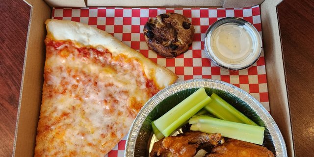 Alessio's Signature Boxed Lunch