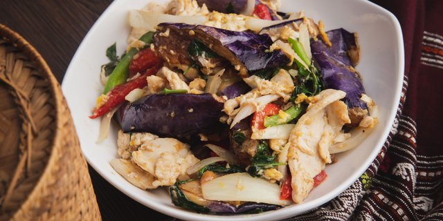 Eggplant w/ Egg Stir-Fry