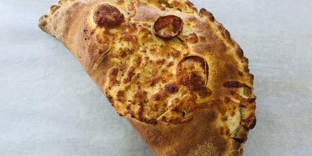 BYO Calzone