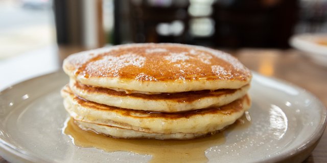 Full Buttermilk Pancakes