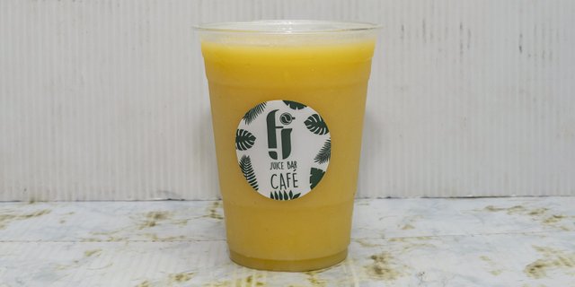 Tropical Mango Smoothie