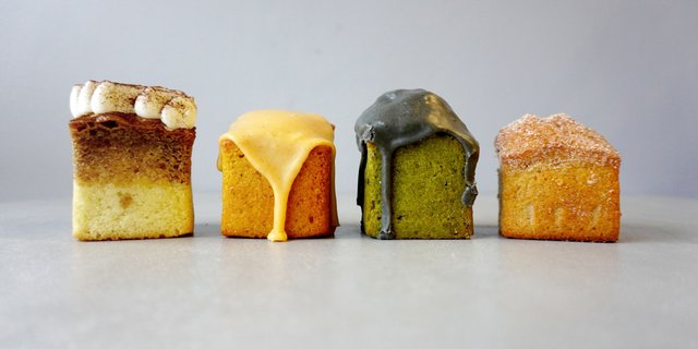Half Dozen O'Some Pound Cakes