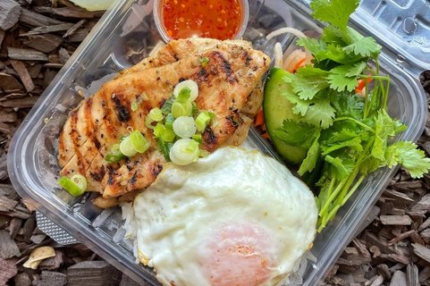 Com Rice Box - Lemongrass Chicken