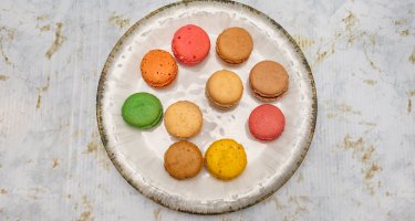 Le Macaron French Pastries