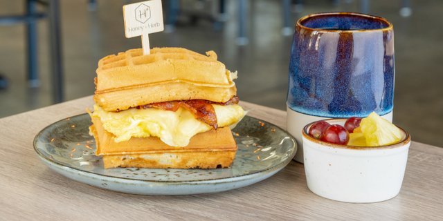 Bacon, Egg & Cheese Sandwich Box