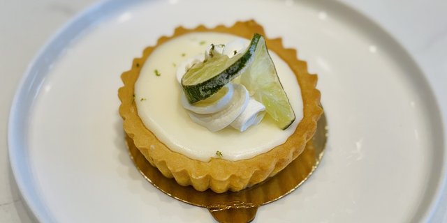 Key Lime Tart Tray