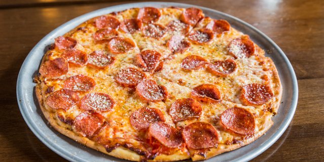 Gluten-Free Pepperoni Pizza