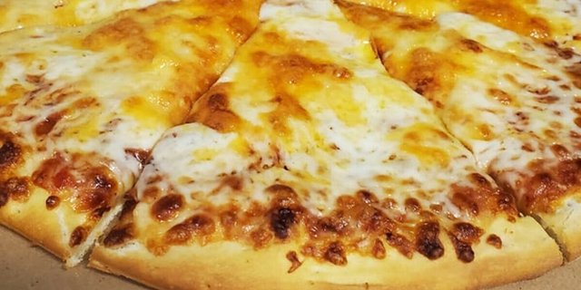 Quattro Formaggi Pizza