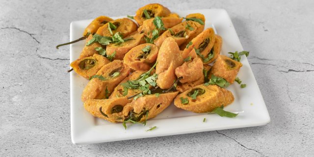 Cut Mirchi Bhajji