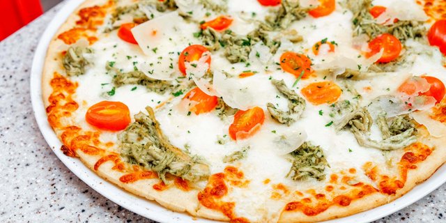 Chicken Pesto Pizza