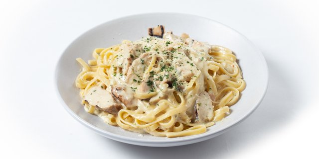 Fettuccine Alfredo