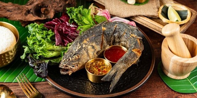 Crispy Branzino