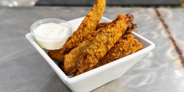 Fried Pickles Tray