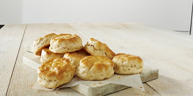 12 Biscuits