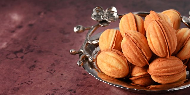 Nut-Shaped Cookies