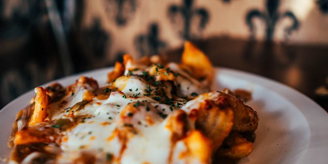 Cajun Cheese Fries w/ Crawfish Étouffée