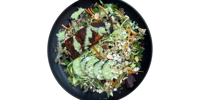 Salmon Verde Crunch Salad