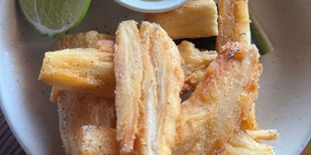Yucca Tray