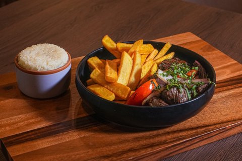 Lomo Saltado