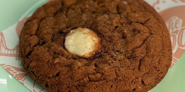 Seasonal: Pumpkin Cinnamon Roll Cookie