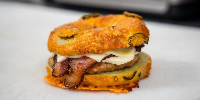 6 Bagels Breakfast Sandwich