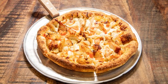 Grilled Chicken Pizza