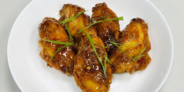 Sweet & Spicy Chicken Wings