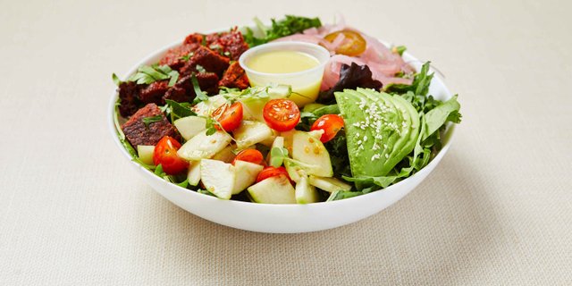 Mediterranean Meatball Salad