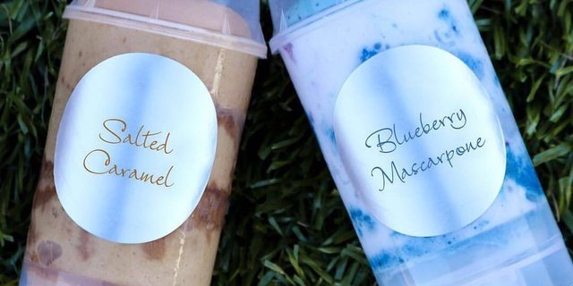 Macaron Gelato Pops