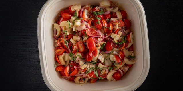 Tomato & Palm Hearts Salad
