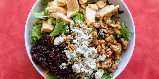 Chicken Gorgonzola Salad
