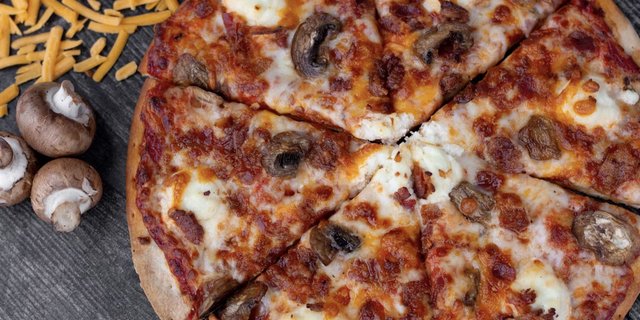 Madison Thin Crust Pizza